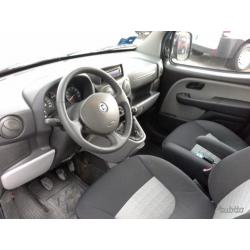 FIAT DOBLO 105 cv MJT  Vetrato con 5 posti