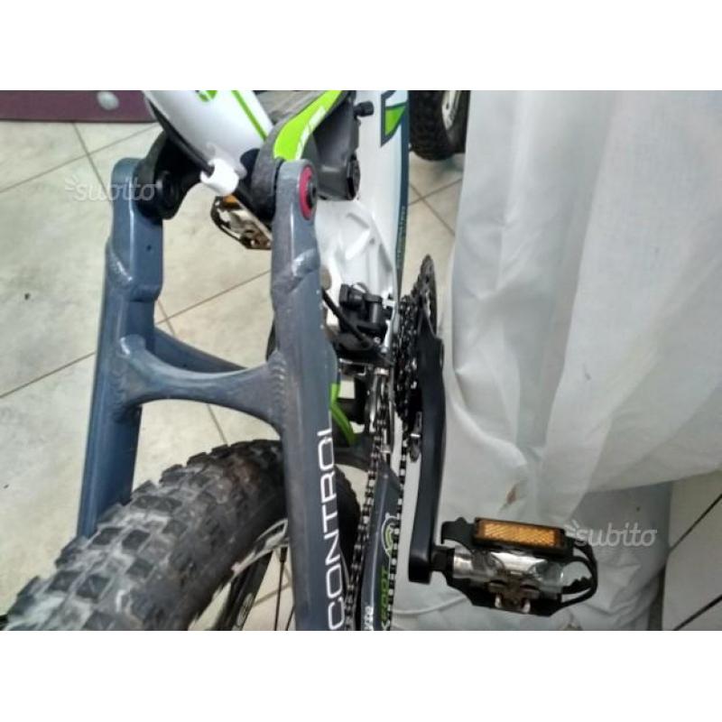 Mountain Bike Whistle full Suspention Trattabile