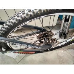 Mountain Bike Whistle full Suspention Trattabile
