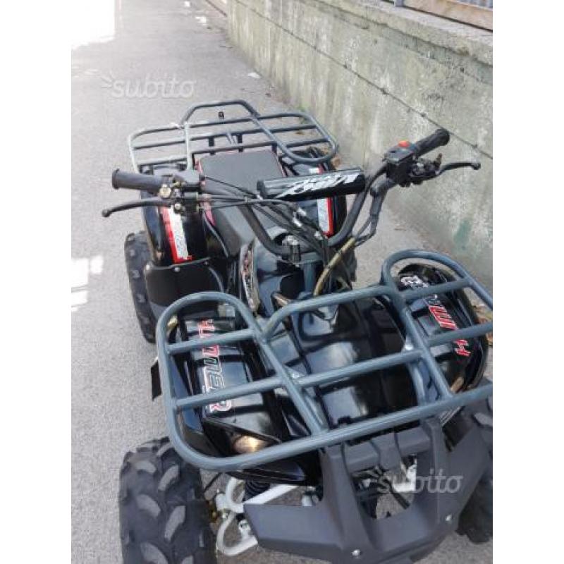 Quad 125c con marcia avanti e una indietro