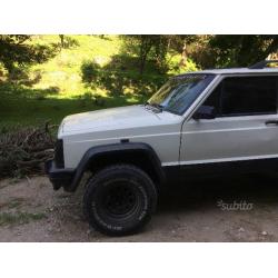 Jeep cherokee xj 2500cc offroad fuoristrada 4x4