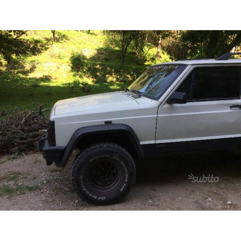 Jeep cherokee xj 2500cc offroad fuoristrada 4x4