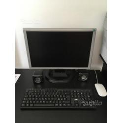 Pc fisso monitor tastiera casse mouse completo