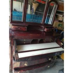 Secretaire con specchio