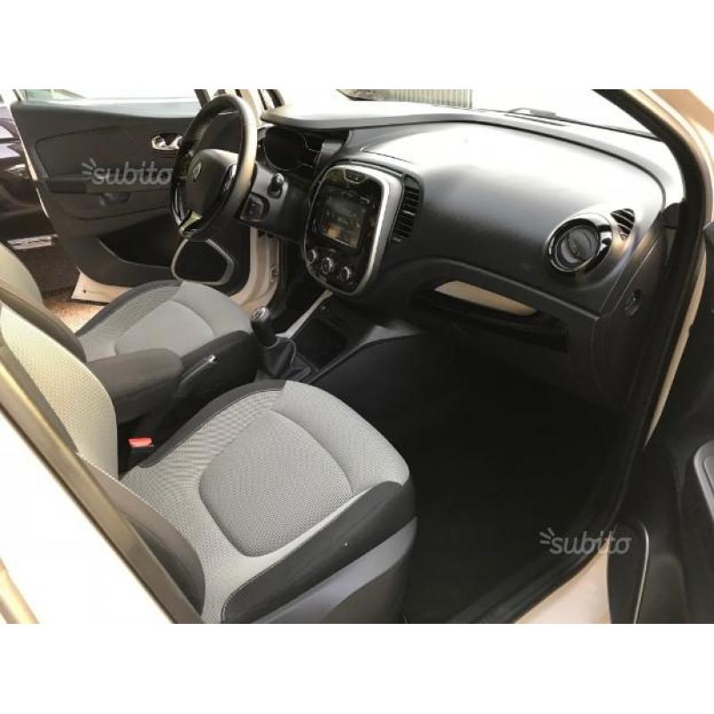 Renault CAPTUR 1.5 DCI 90CV FULL GARANZIA 1 ANNO