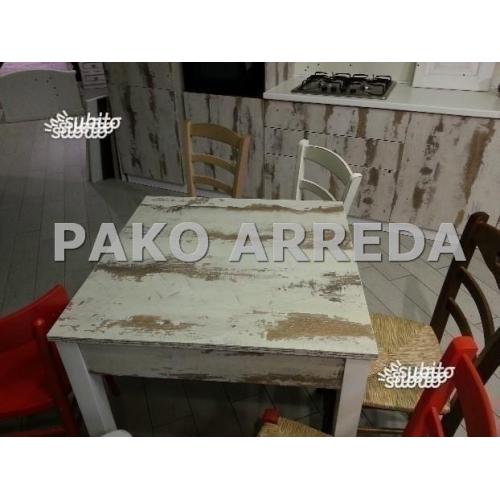 Sedie / sedia e tavoli / tavolo shabby