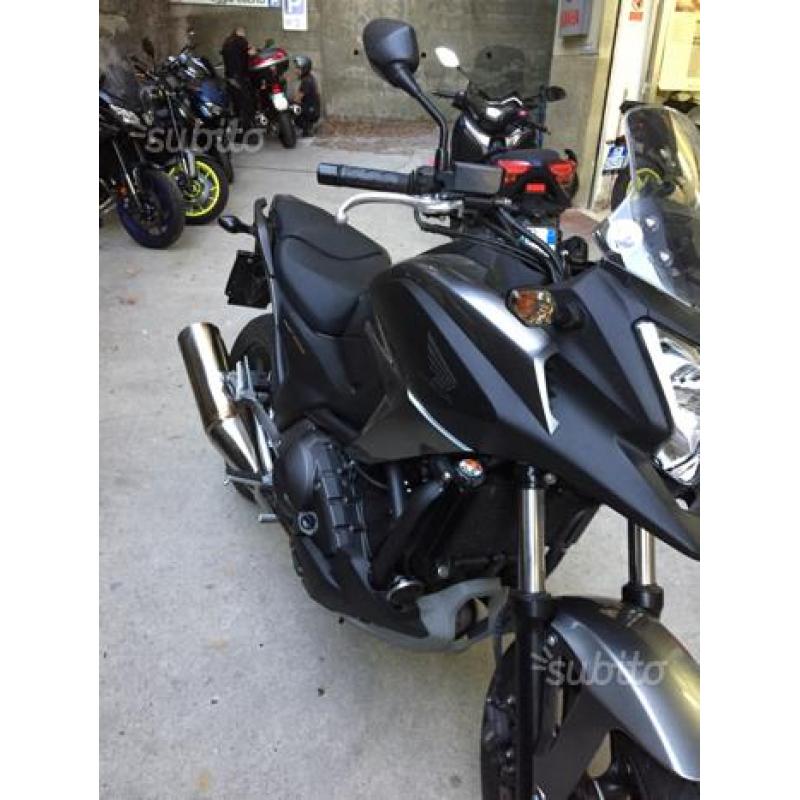 Moto Honda 750 NC- cambio automatico