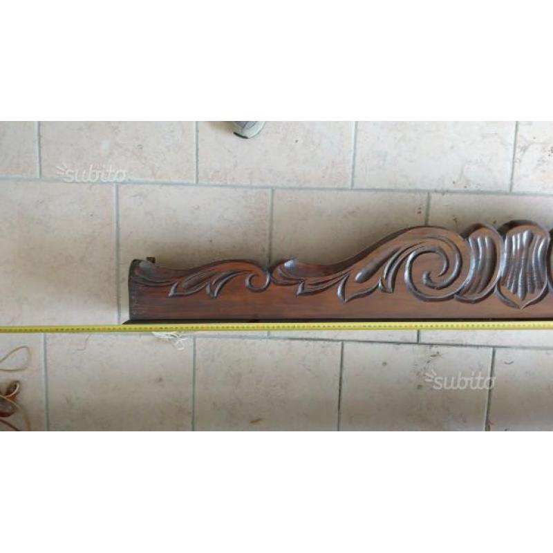 Ferma tende in legno lavorato