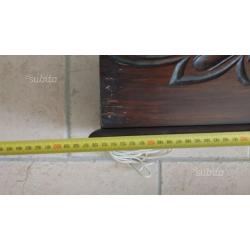 Ferma tende in legno lavorato