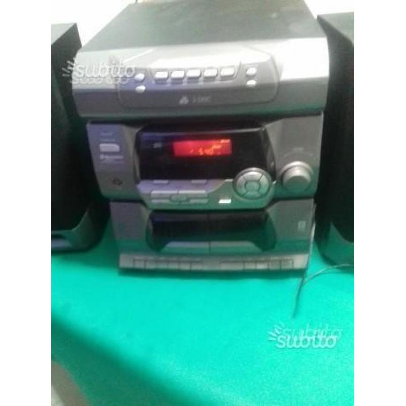 Stereo roadstar radio cd e cassette