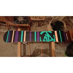 K2 First Lite 146 K2 Mural SnowBoard Donna