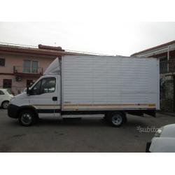 Iveco daily 50c18 con cassa cubo gemellato 08