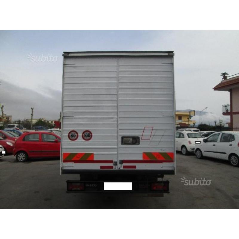 Iveco daily 50c18 con cassa cubo gemellato 08
