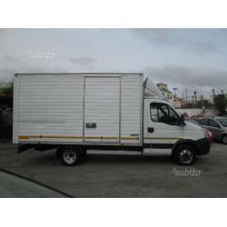 Iveco daily 50c18 con cassa cubo gemellato 08