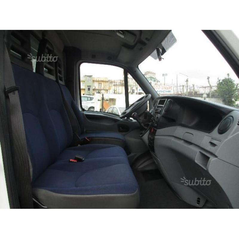 Iveco daily 50c18 con cassa cubo gemellato 08