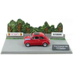 Fiat 500 Universal Hobbies diorama 1/43