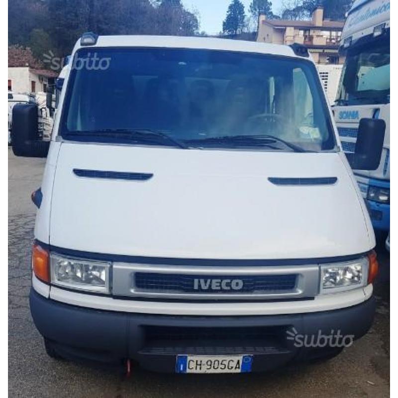 Iveco Daily 35C15 (6+1)