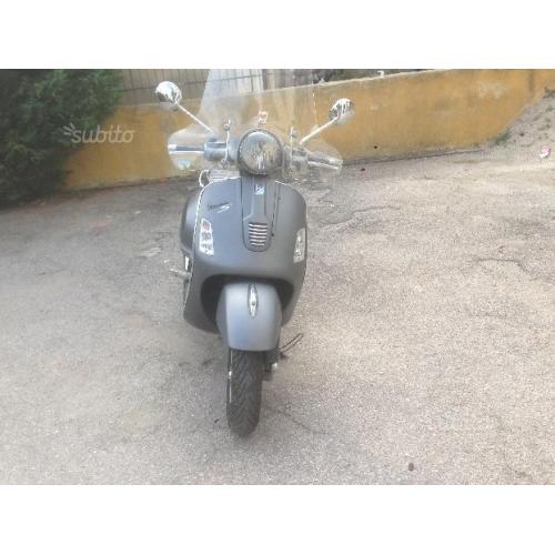 Piaggio Vespa 300 GTS - 2010 super sport
