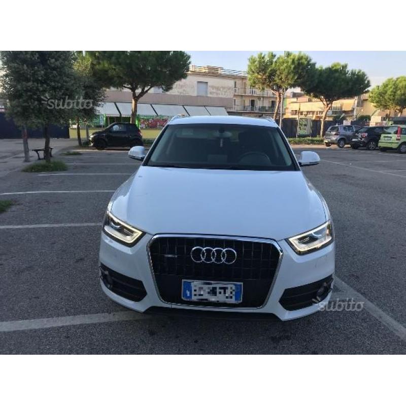 AUDI Q3 - da vetrina