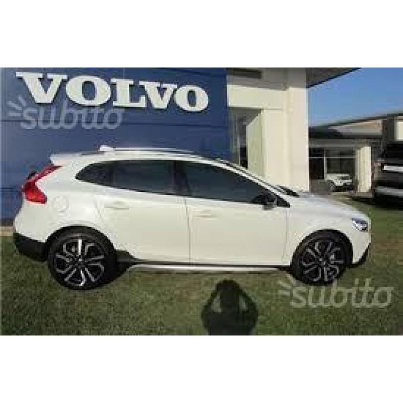 Ricambi volvo xc60,v40,v40 cross disponibili