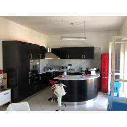 Appartamento ristrutturato con box