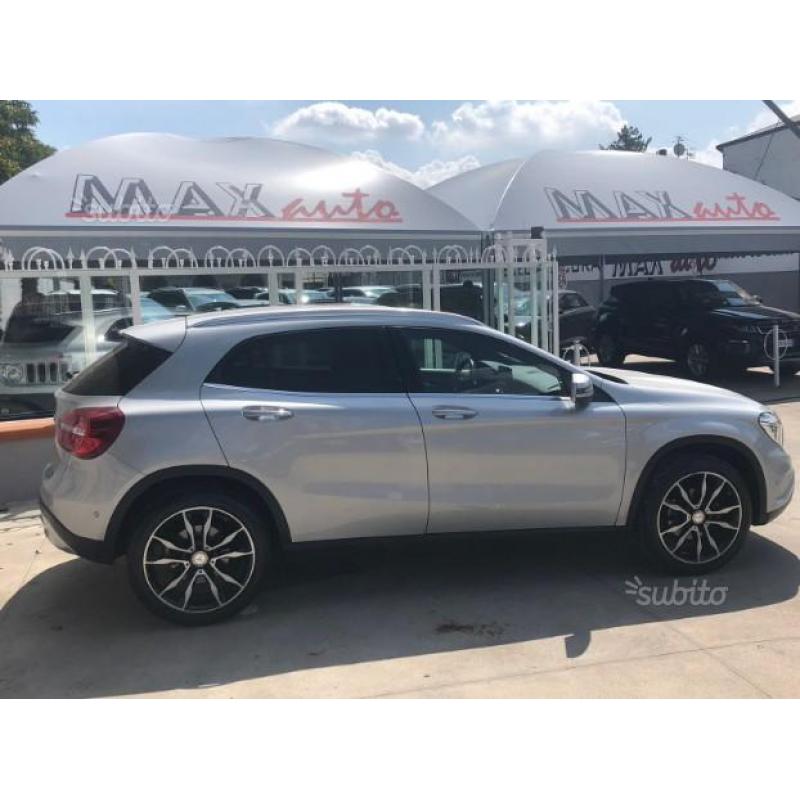 MERCEDES Classe GLA 200 CDI SPORT - 2015