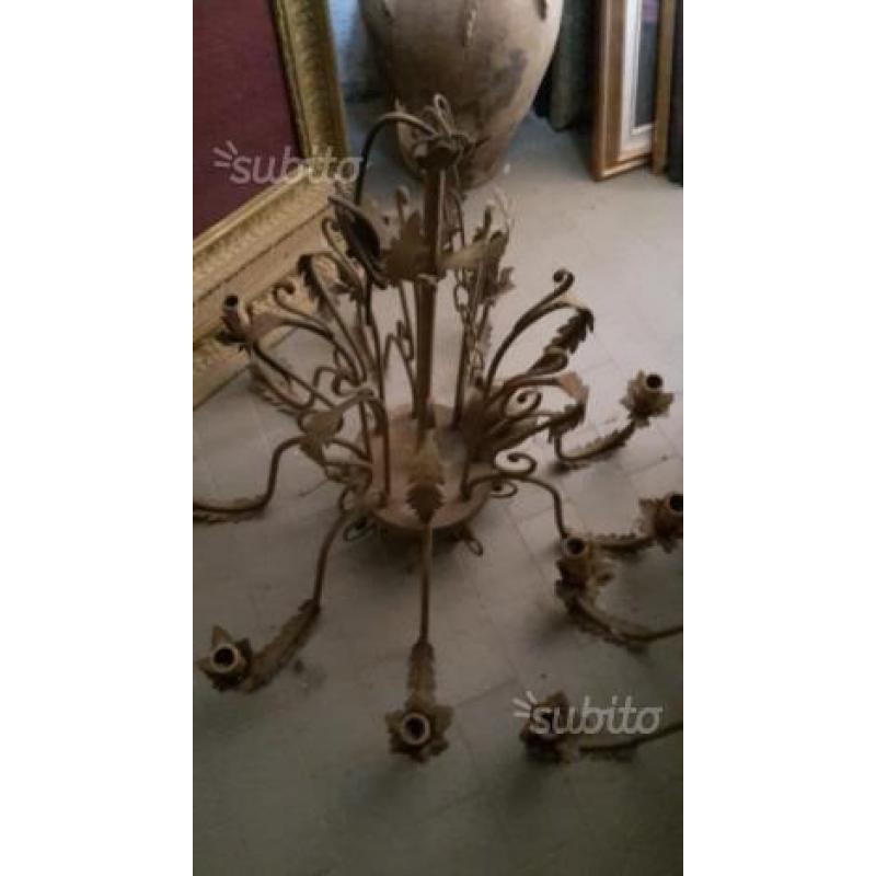 Coppia di lampadari antichi