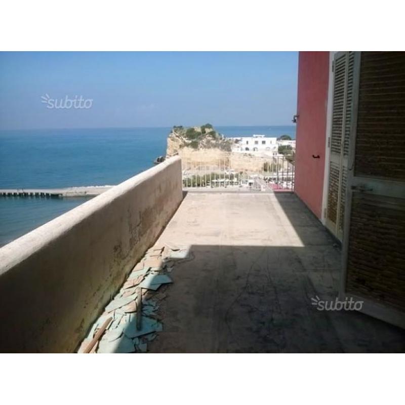 Torregaveta:Panoramico Vista Mare 70 mq.+2 terrazz