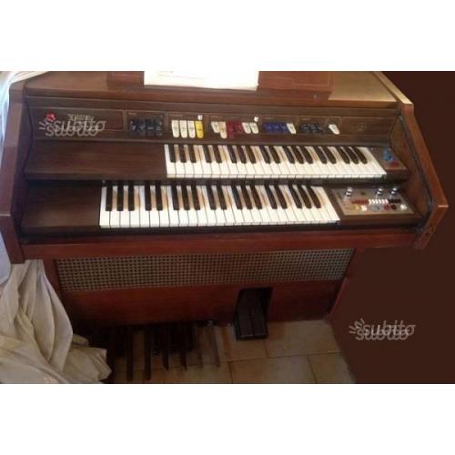 Organo farfisa perfettamente funzionante