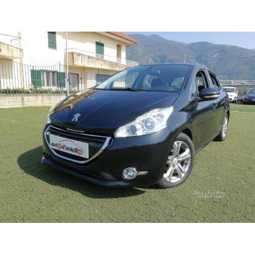 PEUGEOT 208 1.6 Hdi Allure Navi Fari Led