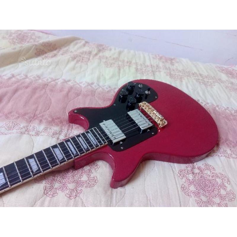 Chitarra elettrica modello Gibson