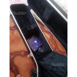 Chitarra elettrica modello Gibson