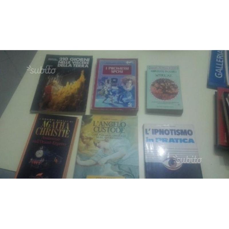 Lotto 15 libri