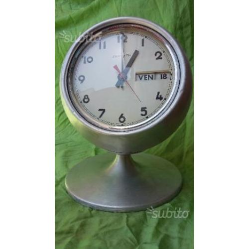 Zarvath oversize clock