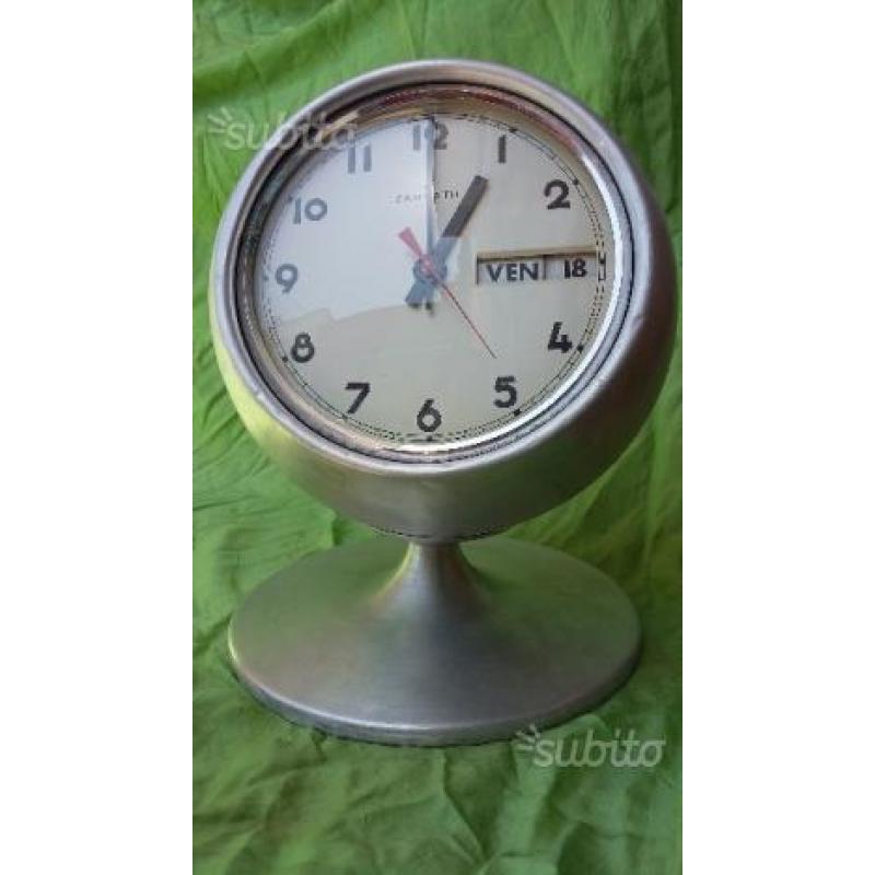 Zarvath oversize clock
