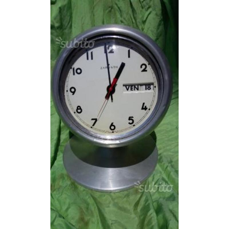Zarvath oversize clock