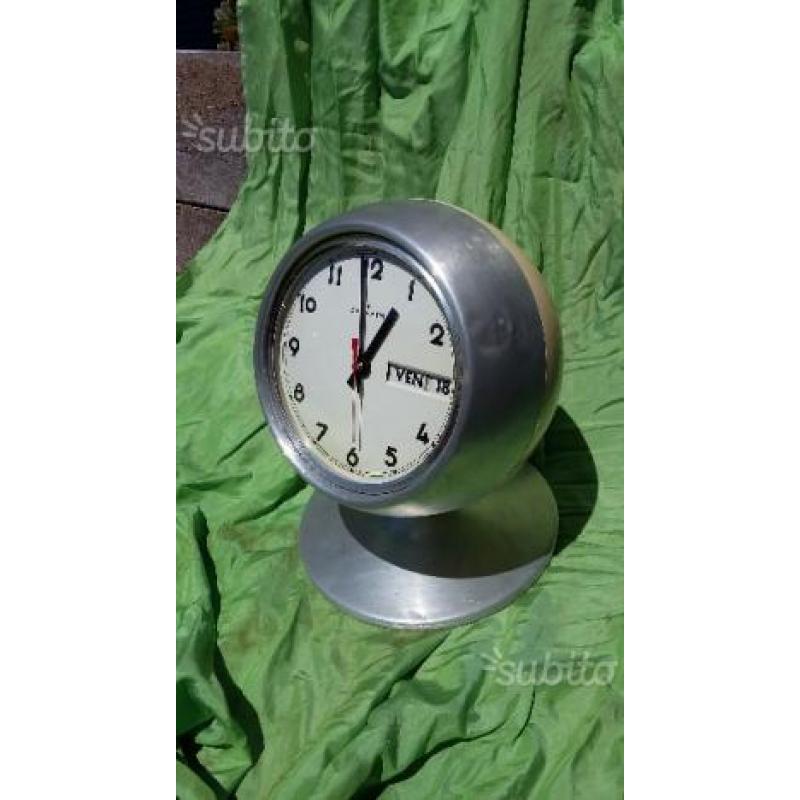 Zarvath oversize clock