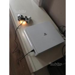 Console Ps4 pro bianca