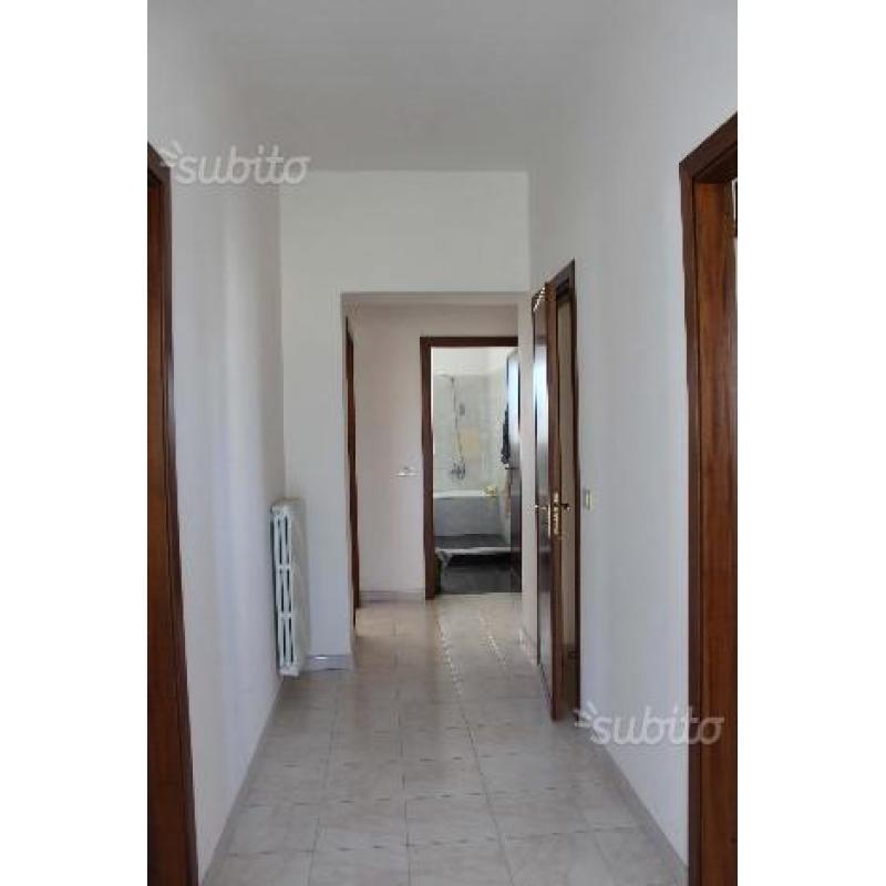 Villetta indipendente 190 ca. terreni 2600 mq ca