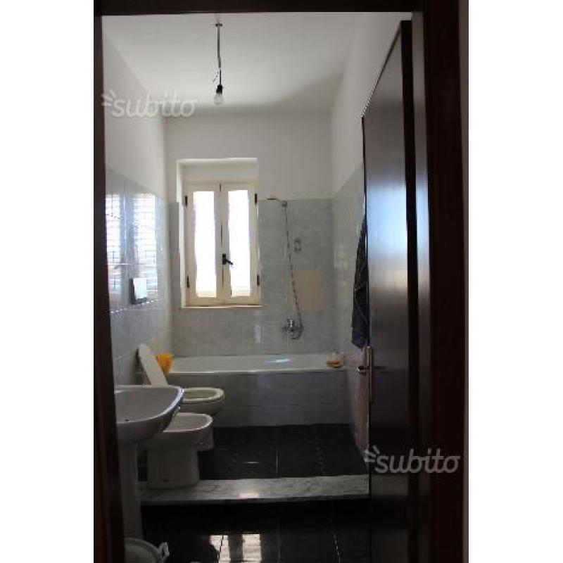 Villetta indipendente 190 ca. terreni 2600 mq ca
