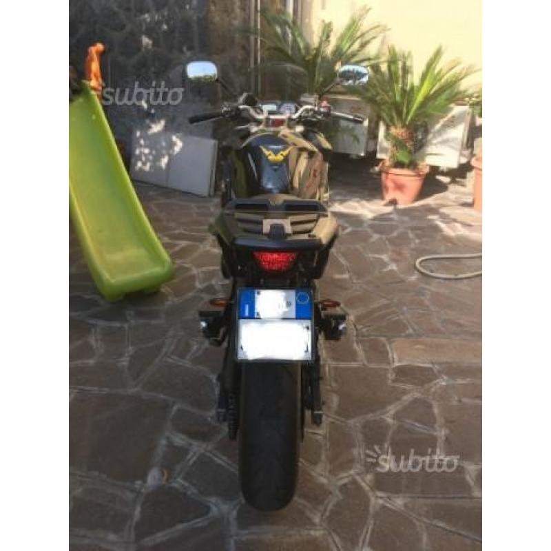 Yamaha XJ 600 Diversion - 2011