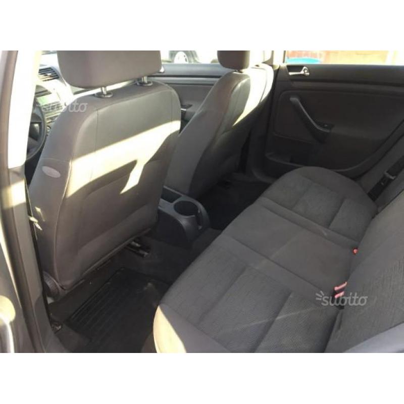 VOLKSWAGEN Golf 5ª serie - 2003