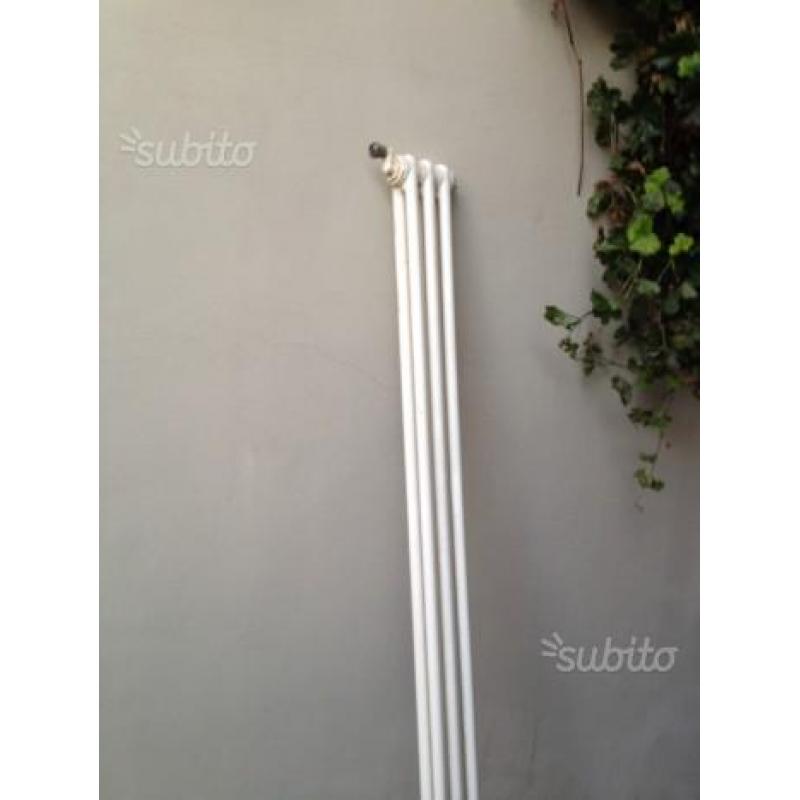 Termosifone, termoarredo bianco