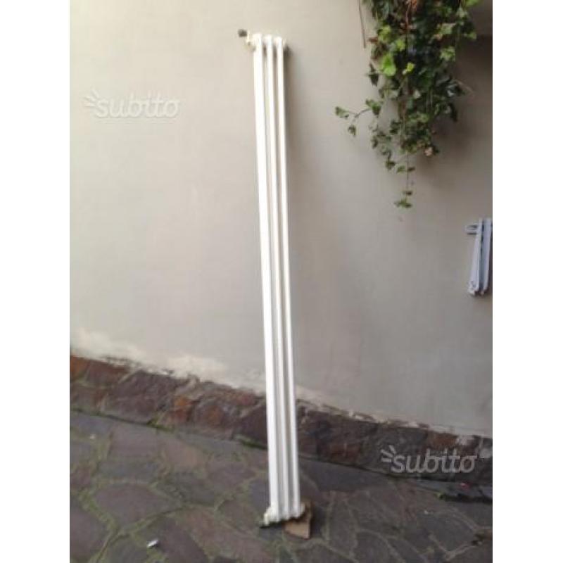Termosifone, termoarredo bianco