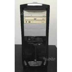 Pc fisso monitor tastiera casse mouse completo